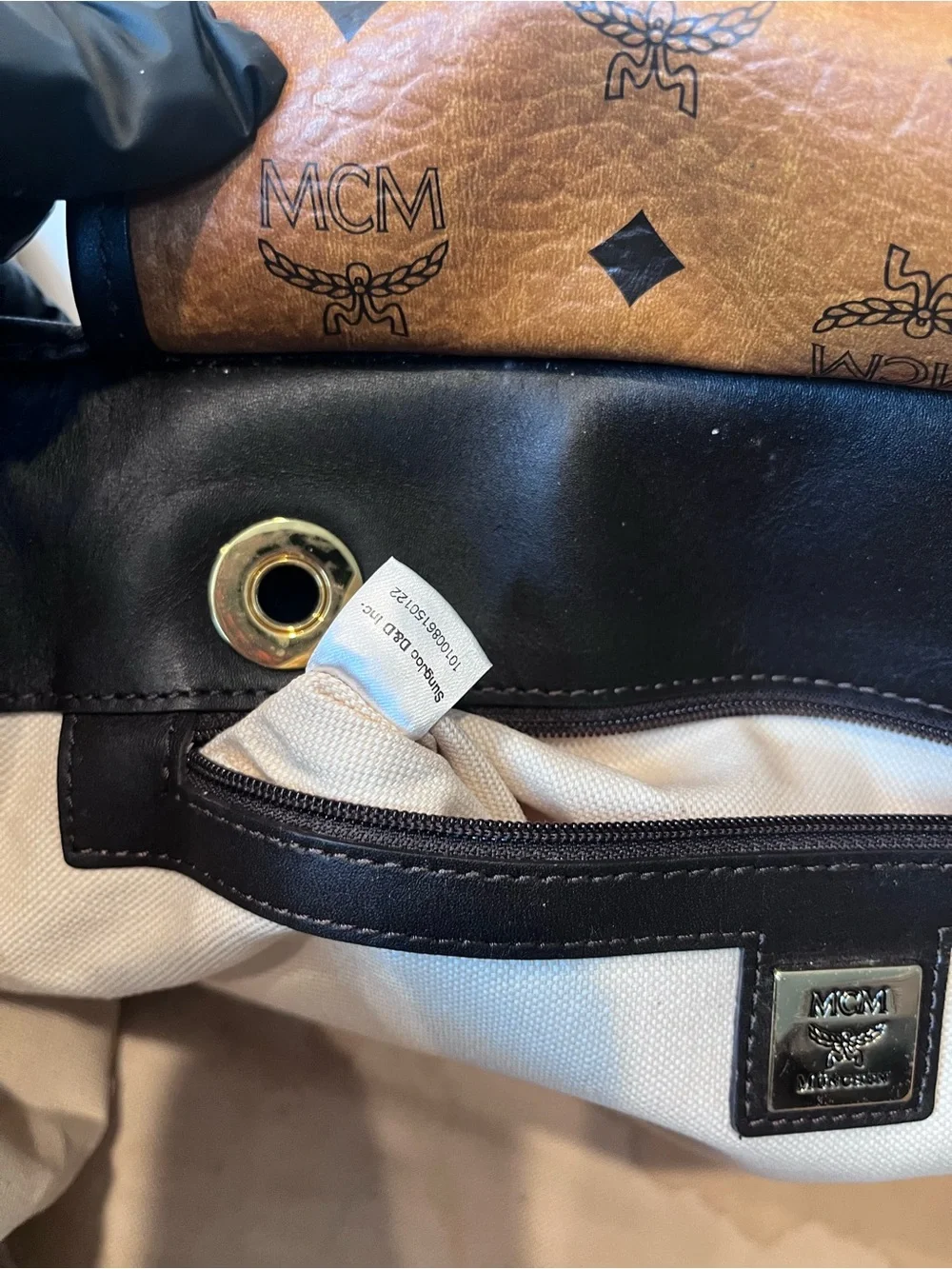 MCM VISETOS HAND BAG
